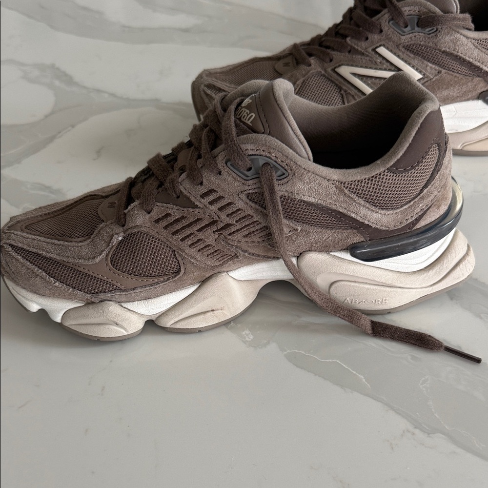 New Balance RARE COLOR - SOLDOUT 9060 Mushroom Brown Sneakers 6.5 M 8.5 W - Picture 3 of 5